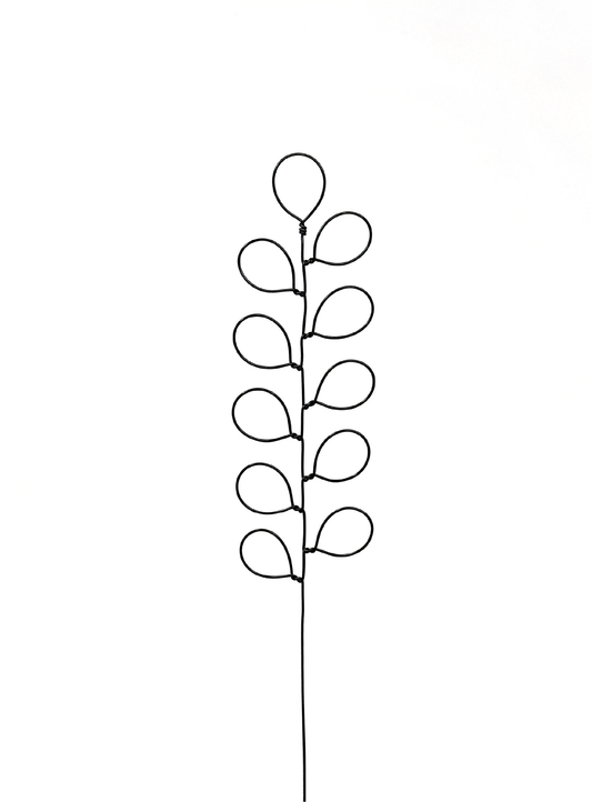 Small Asymmetrical Rounded Leaf